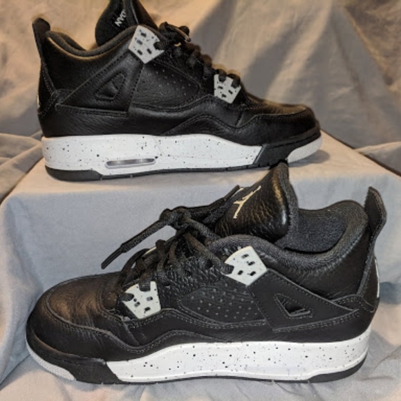 Jordan 4 Retro 'Oreo' Kids - Picture 4 of 6